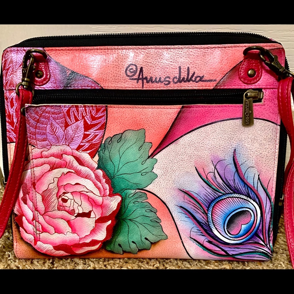 Anuschka tablet and organizer . New never used .